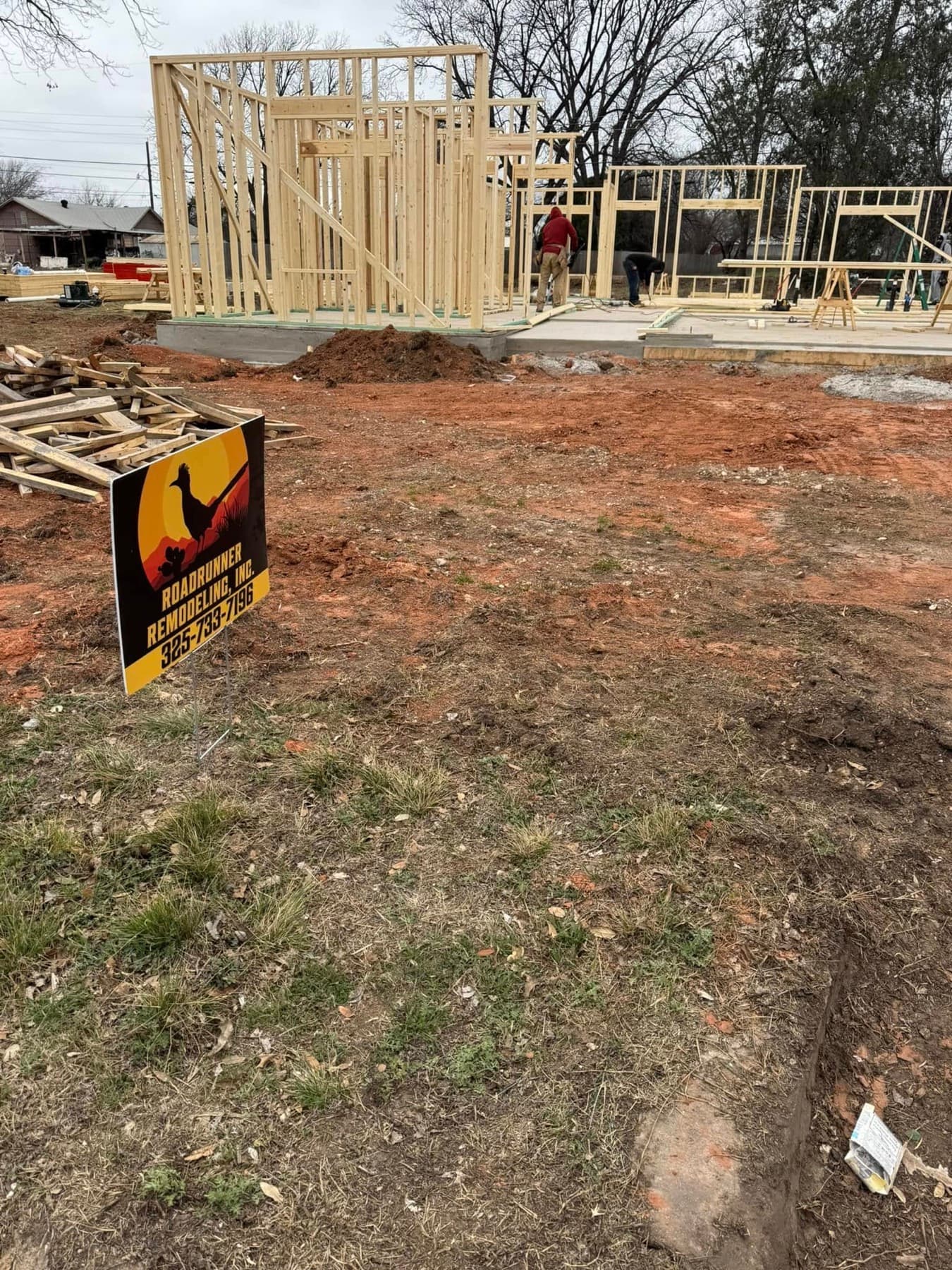 Roadrunner custom home framing in progress.